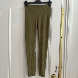 Lululemon green mapped out tights leggings 28” 8